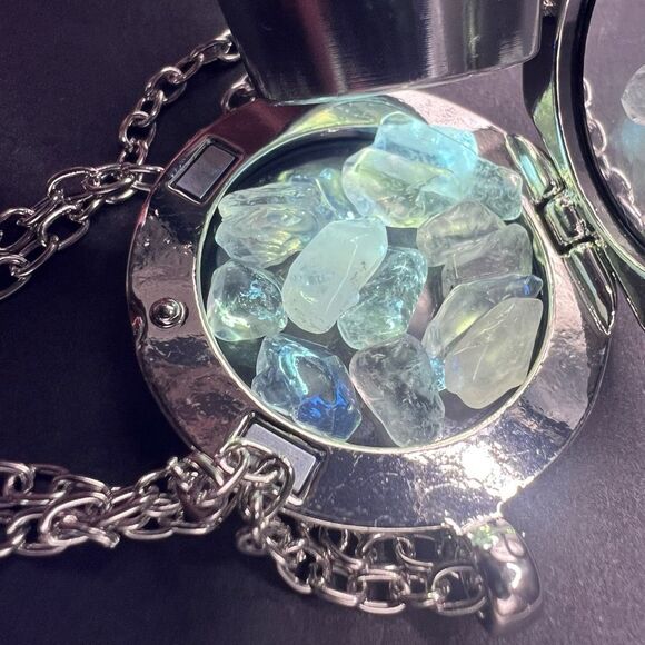 Herkimer Petroleum Quartz Crystal UV Reactive Round Pendant Locket Necklace (3)‎ - Picture 4 of 8